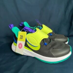 All in Motion kids tennis shoes‎ size 4 NWT